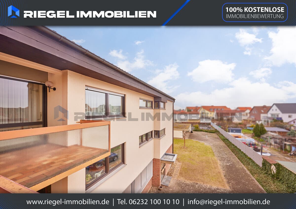 Attraktives Wohn & Geschäftshaus mit 4 Garagen & einem 1.230m² großen Grundstück, Schifferstadt