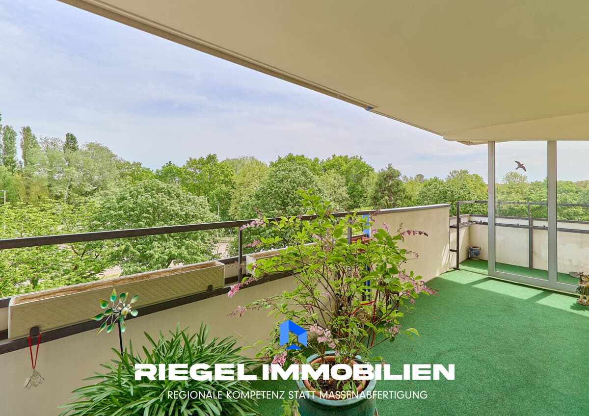 Geräumige 3-4 Zimmer-Wohnung mit Loggia, Aufzug & Garage in gefragter Lage, Speyer