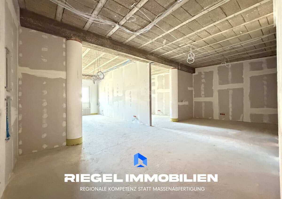 Blick aufs Altpörtel - Maximilianstraße: Modernisierte Gewerbefläche ca.117,60m², Speyer