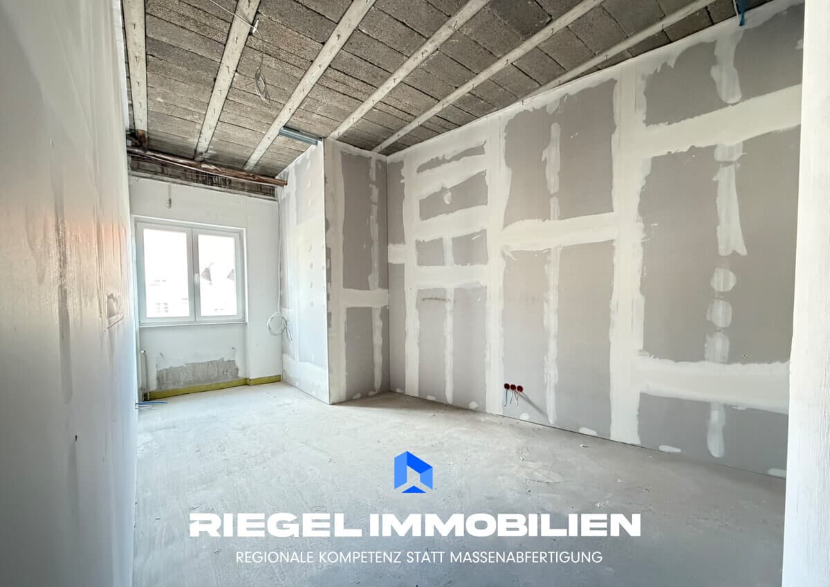 Blick aufs Altpörtel - Maximilianstraße: Modernisierte Gewerbefläche ca.393,40m², Speyer