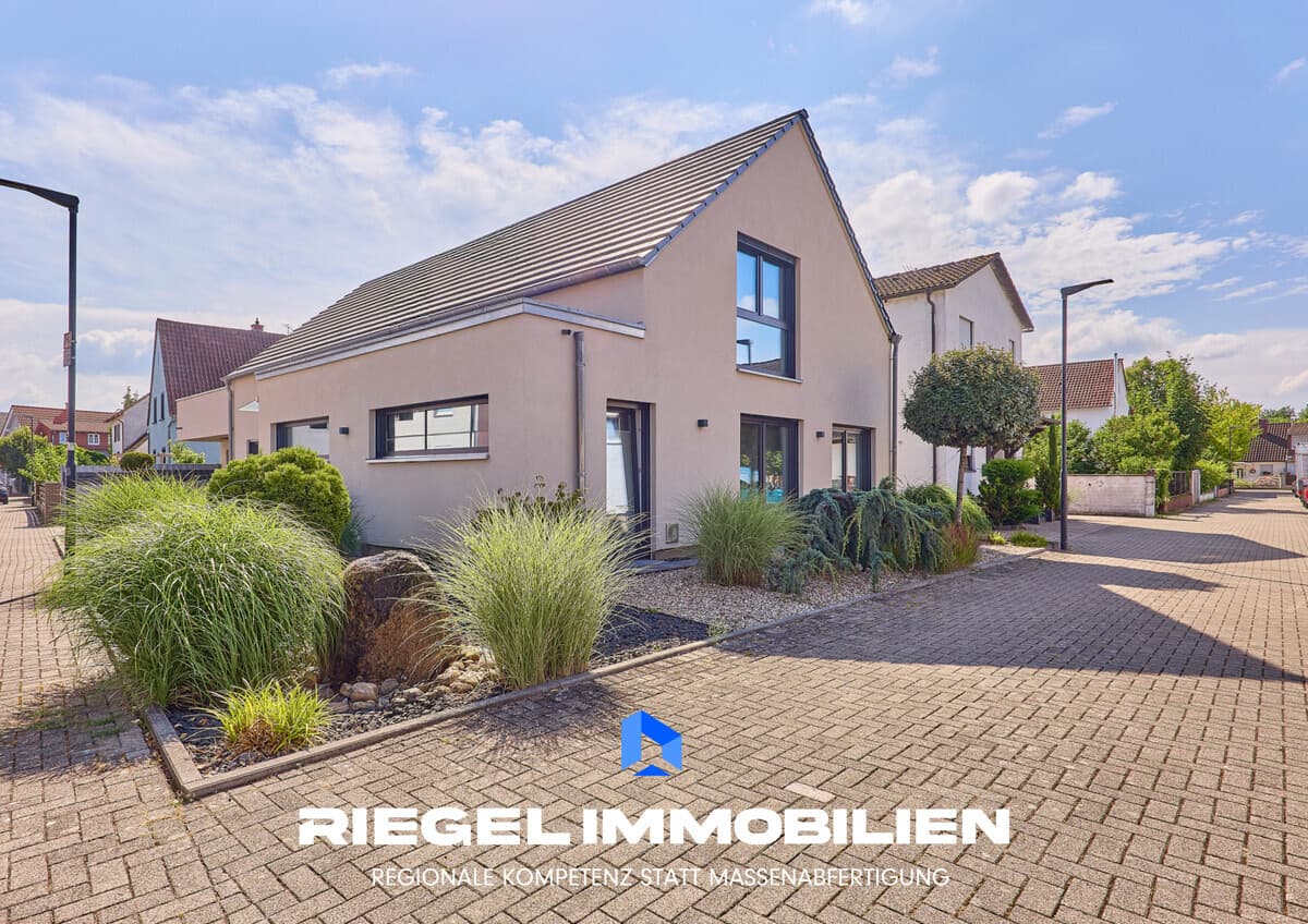 Exklusives Architektenhaus mit A+ Energieeffizienz, Wohnen für heute und morgen, Lingenfeld