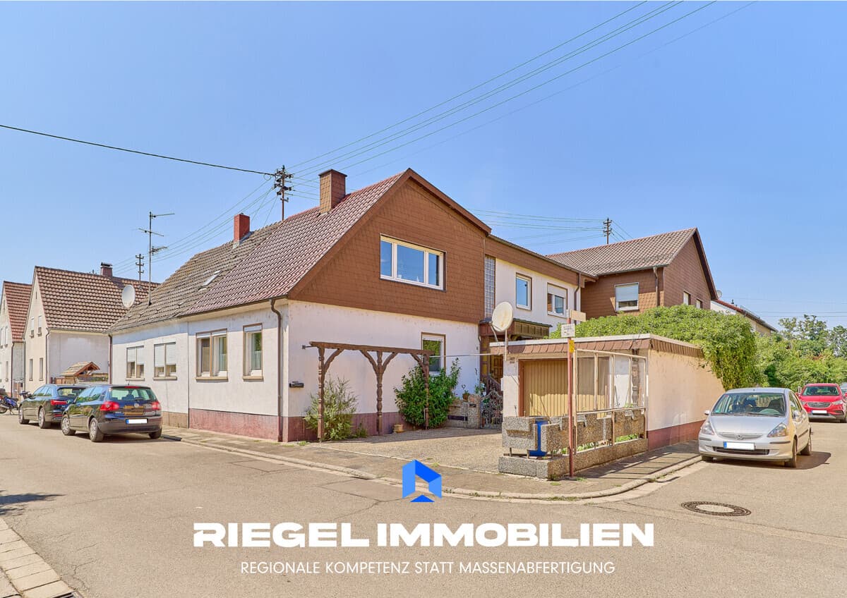 Großzügige DHH als Zweifamilienhaus genutzt mit Innenhof, Freisitz und Garage, Böhl-Iggelheim
