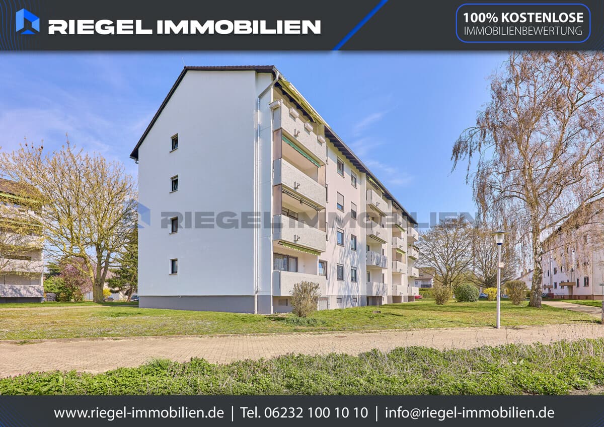 Attraktive 2 Zimmerwohnung mit Balkon und Garage, Karlsruhe