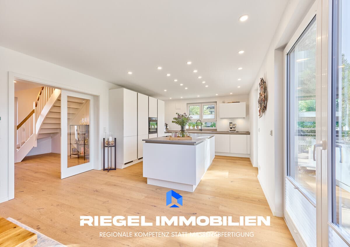 (Bj. 2022) Modernes EFH mit vielen Highlights–Toplage & 670 m² großes Grundstück, Freisbach