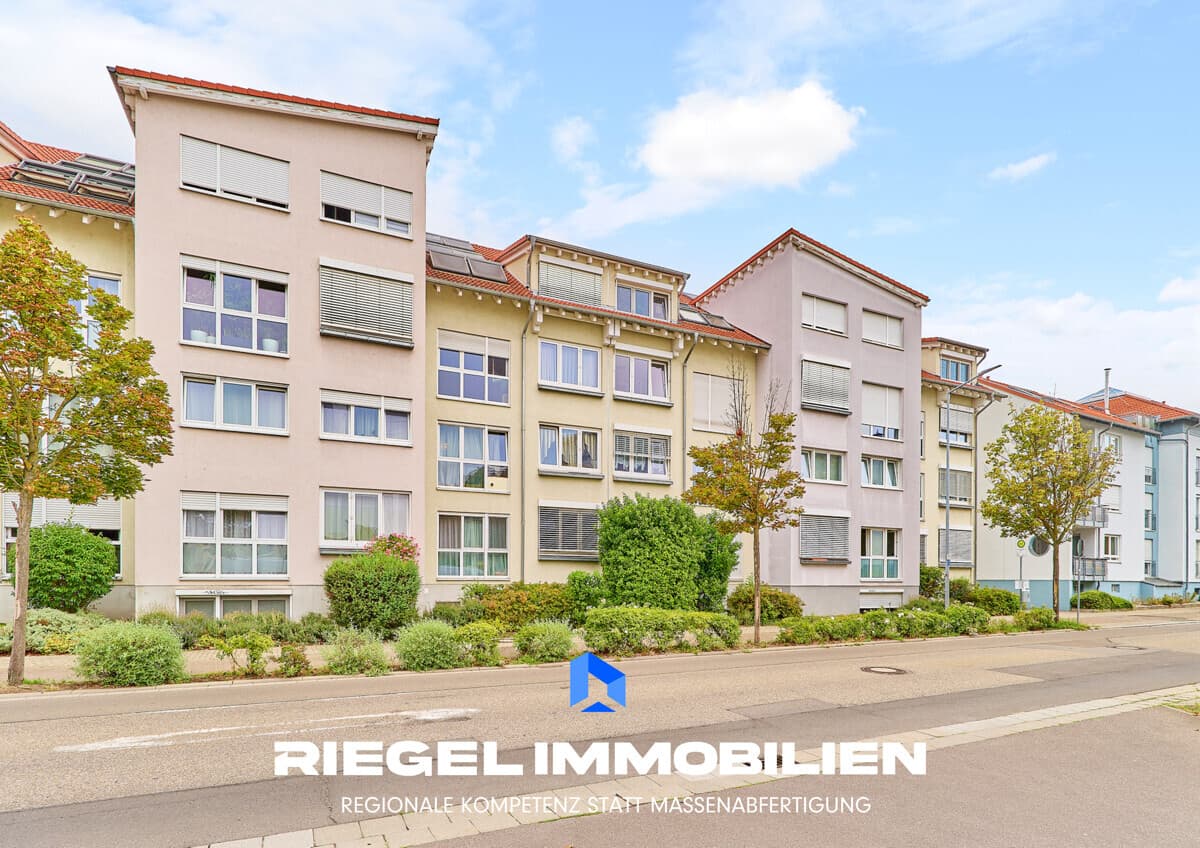 Gepflegte 4-Zimmer-Wohnung mit Aufzug und zwei Tiefgaragenstellplätzen, Speyer